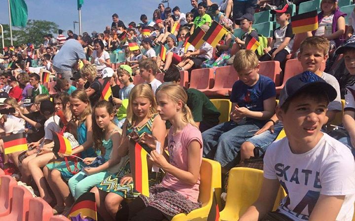 Die Waldgrundschüler im Fußballfieber

Wie Fieber muss sich die gestrige Hitze f…