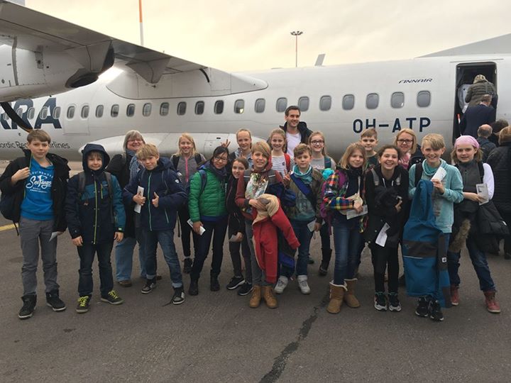 Auf nach Joensuu
Heute sind 16 Schülerinnen und Schüler mit drei Lehrkräften nac…