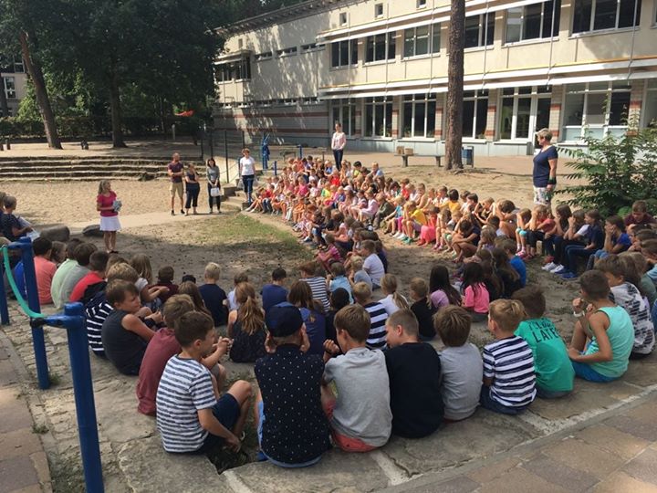 Schulrallye und „Lesetüten“ für unsere neuen Erstklässler

Am heutigen Vormittag…