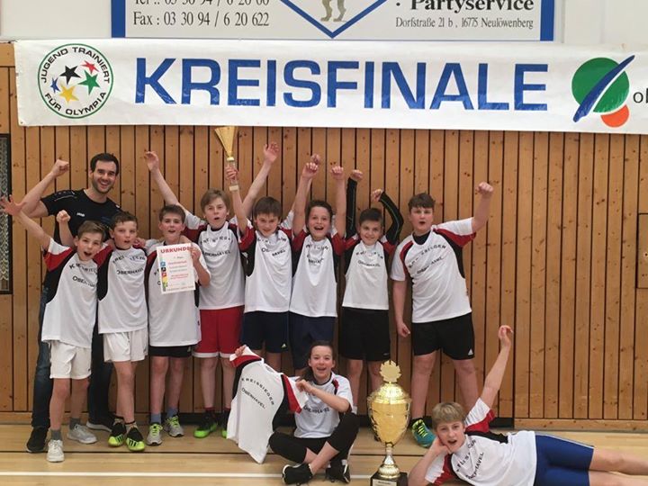 Der Pokal kommt wieder nach Hause!
Nach dem Sieg in der Vorrunde vor zwei Wochen…