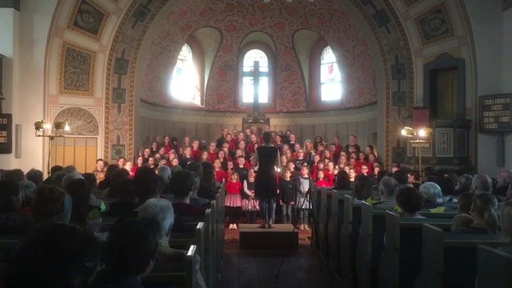 Die MAZ berichtet über unser Konzert:MAZ vor Ort: In der Evangelischen Kirche Ho…