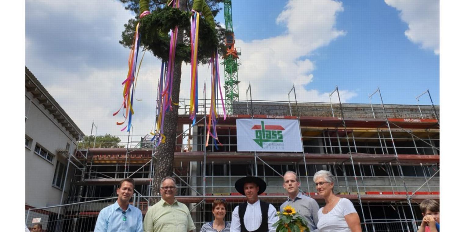 Richtfest für Verbindungsbau